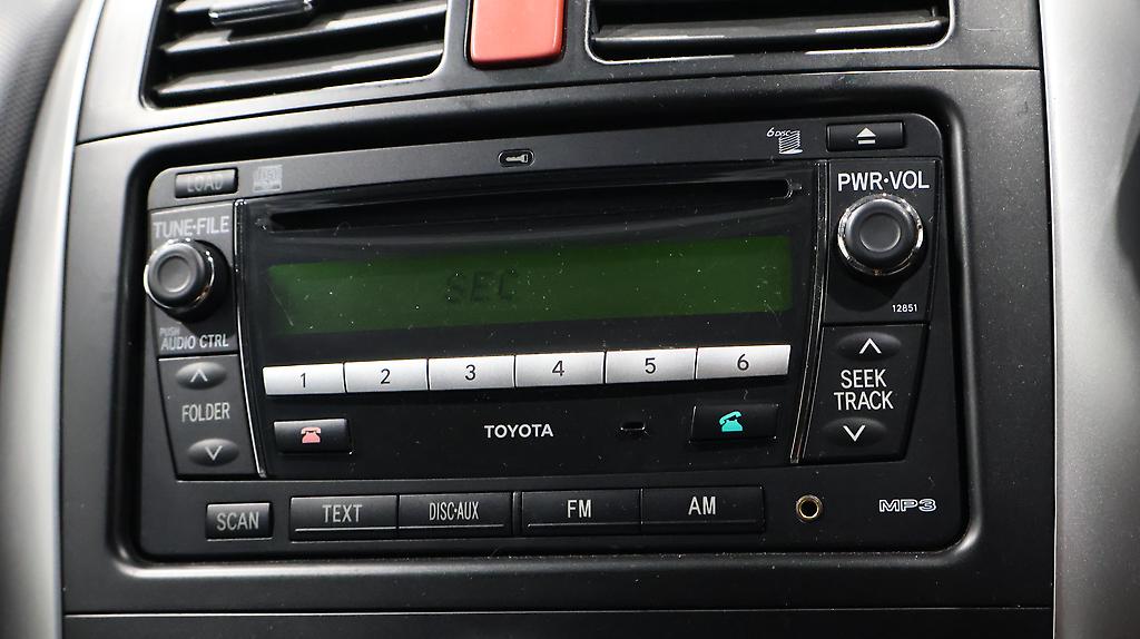 2012 Toyota Auris image 330833