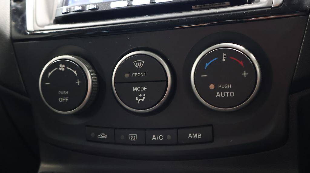 2013 Mazda Premacy 20S Skyactiv image 335685