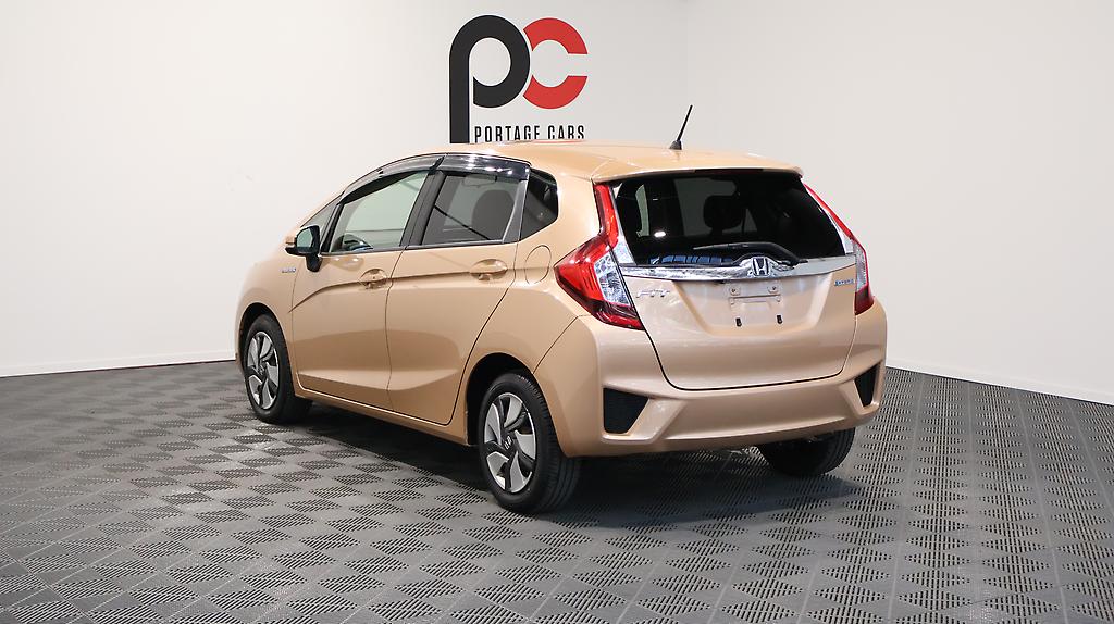 2014 Honda Fit Hybrid image 330956