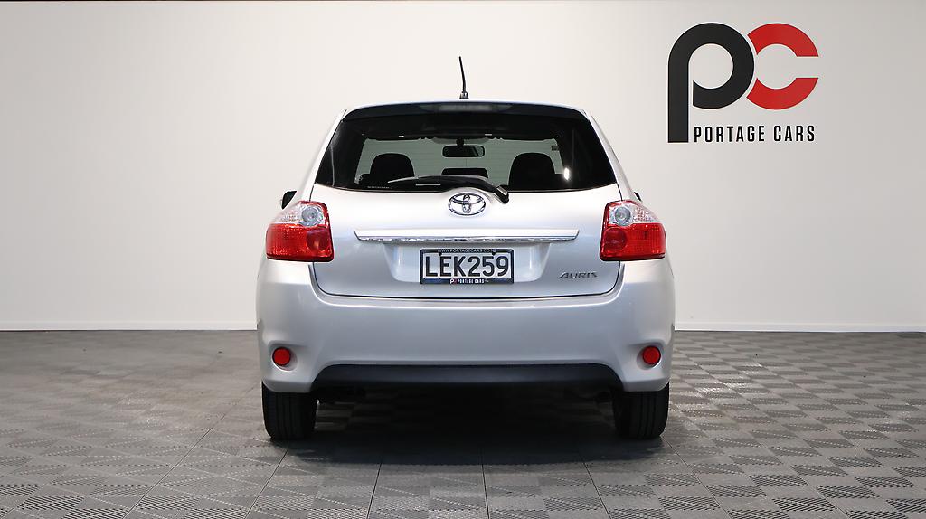2012 Toyota Auris image 330824