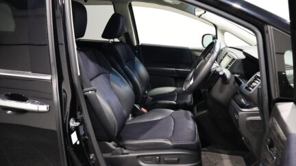2015 Honda Odyssey Absolute Advance image 333658