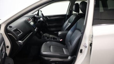2015 Subaru Outback Limited with leather and cruise control image 332097