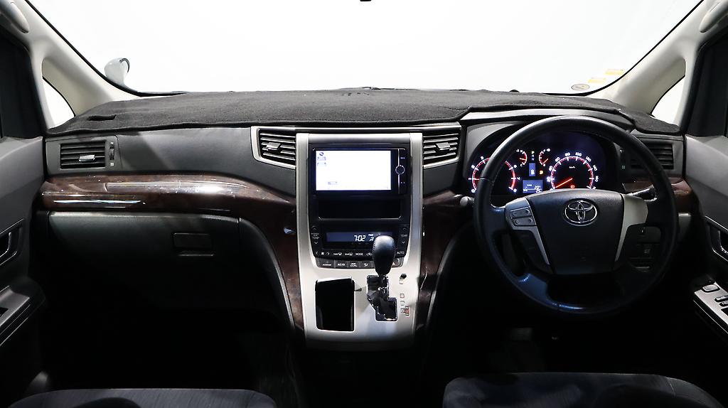 2013 Toyota Vellfire 2.4Z image 335098