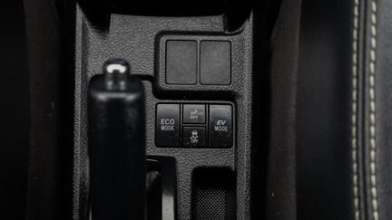 2014 Toyota Corolla WXB Push start, Half leather trim image 331737