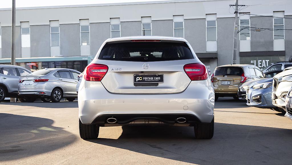 2014 Mercedes-benz A 180 Super Low KMS, Half Leather image 333446
