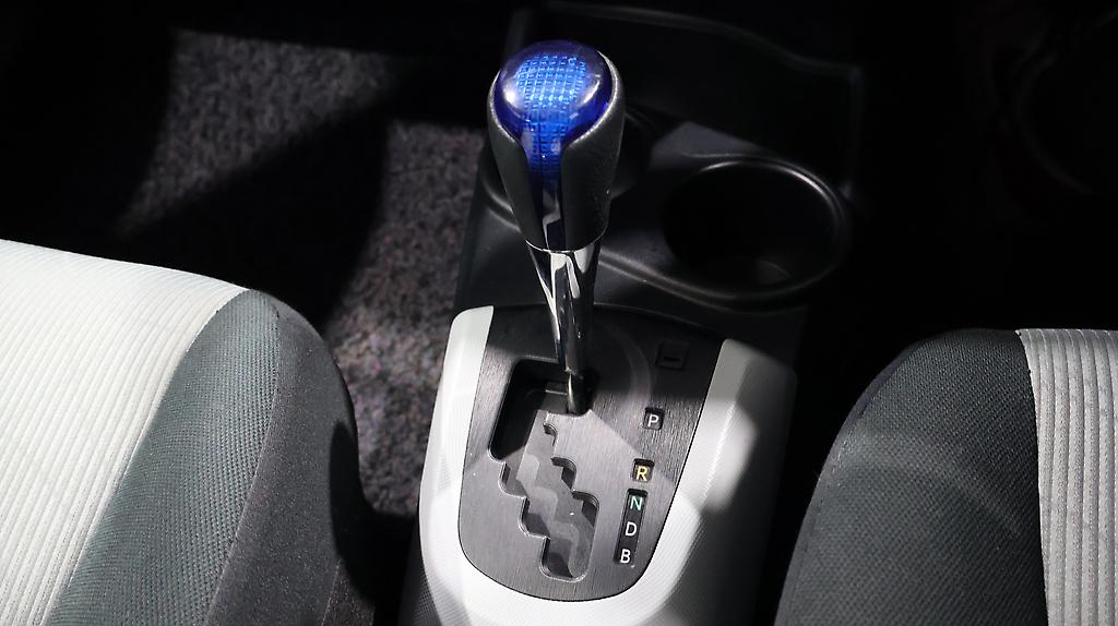 2012 Toyota Aqua S model with Alloys Push Start & Reverse Camera image 336013