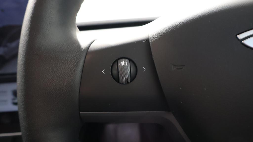 2022 Tesla Model Y REAR WHEEL DRIVE 60K image 333918