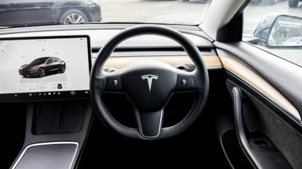 2022 Tesla Model 3 REAR WHEEL DRIVE 60K NZ NEW EV CAR image 334461