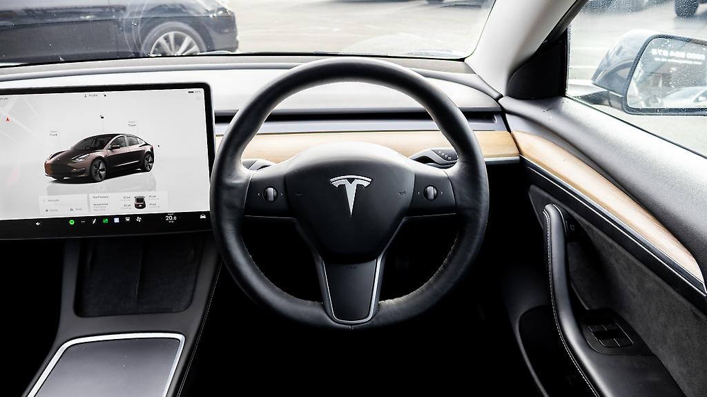 2022 Tesla Model 3 REAR WHEEL DRIVE 60K NZ NEW EV CAR image 334461