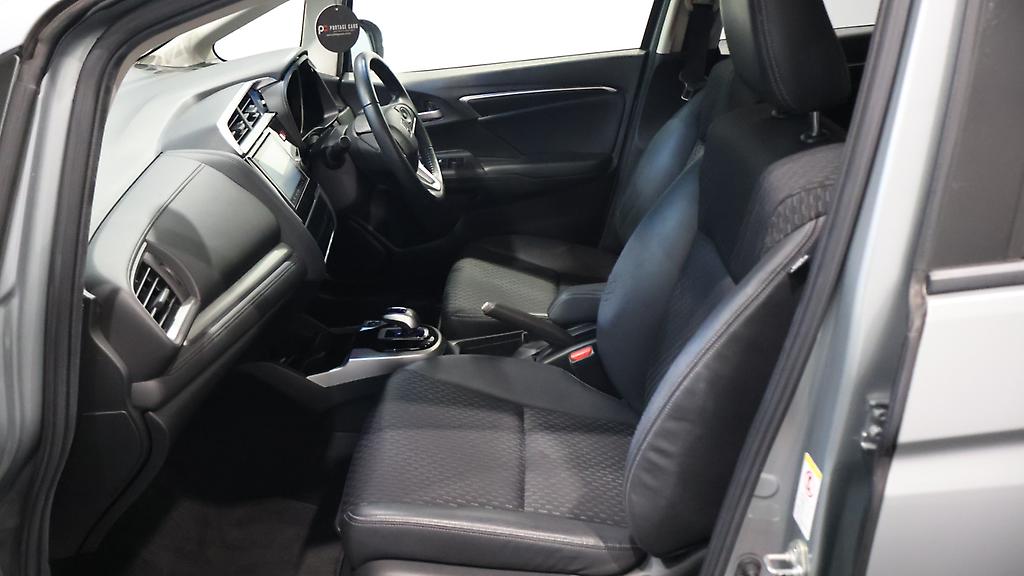 2013 Honda Fit Hybrid L Package, Cruise Control image 334350