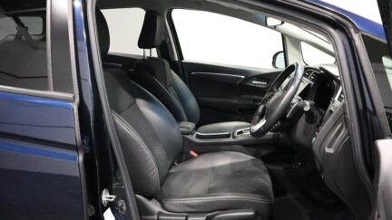 2015 Honda Shuttle Hybrid Z image 331342