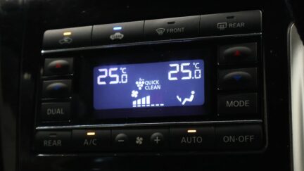 2013 Nissan Elgrand Highway Star Urban Chrome image 335557