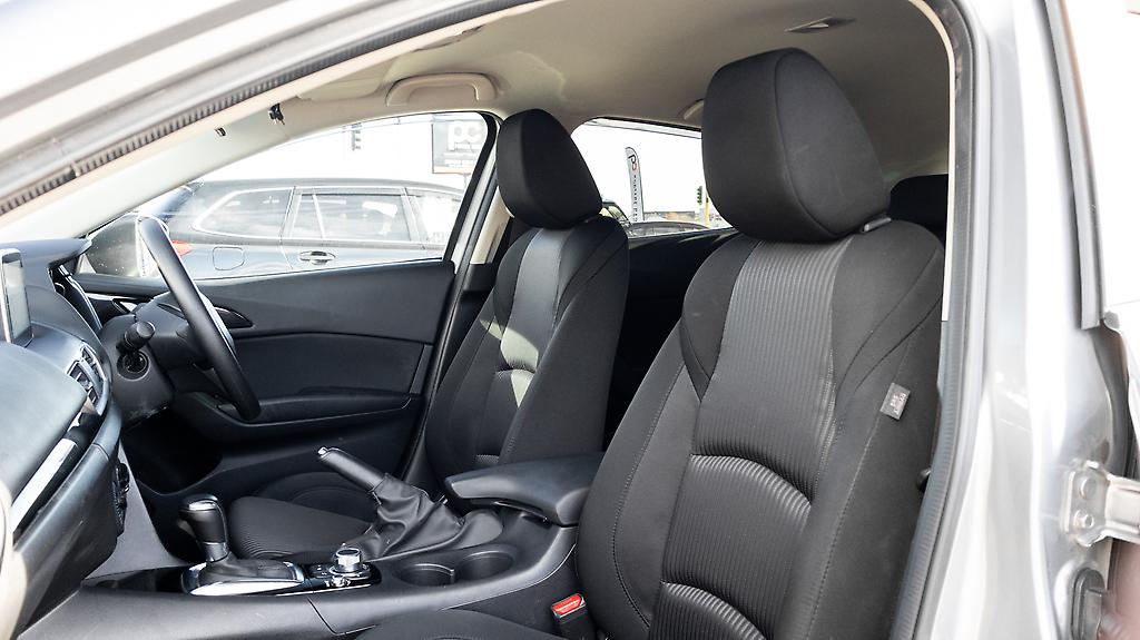 2014 Mazda Axela Low KMS! 15 S Push start, I stop image 331561