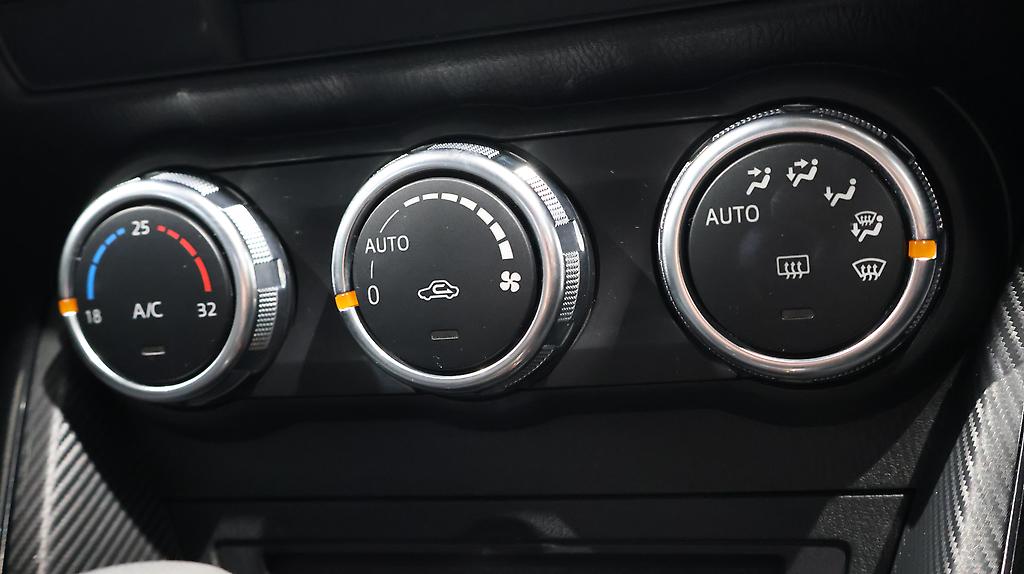 2015 Mazda Demio 13S image 331238