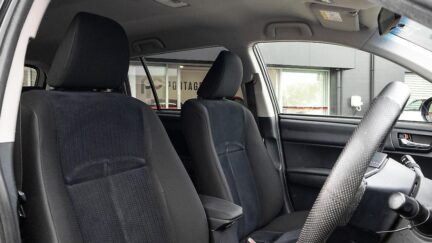 2013 Toyota Corolla Fielder Hybrid F Push start image 331210