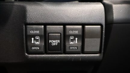 2012 Mazda Premacy 20S image 331328