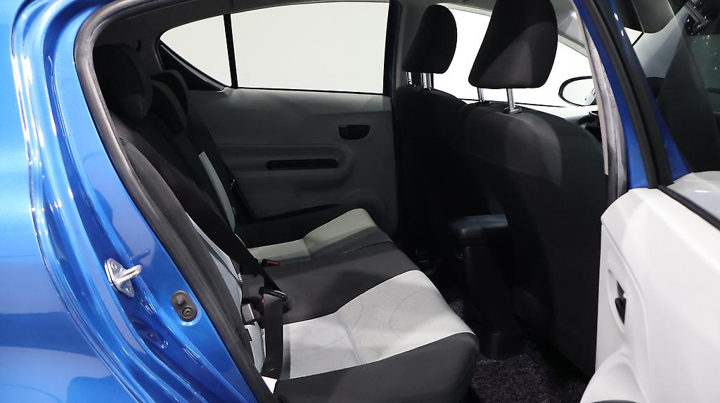 2012 Toyota Aqua S model with Alloys Push Start & Reverse Camera image 336007