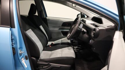 2013 Toyota Aqua S Model – Push Button Start – Reverse Camera image 336096