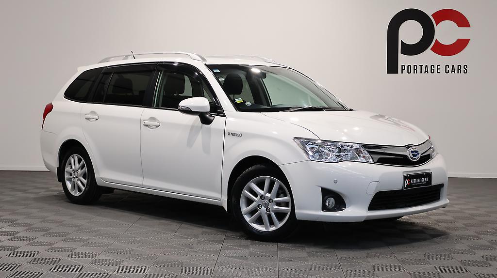2014 Toyota Corolla Hybrid Fielder image 330862