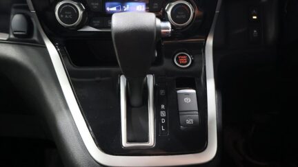 2016 Nissan Serena Hybrid Highway Star Pro-Pilot Edition image 331998