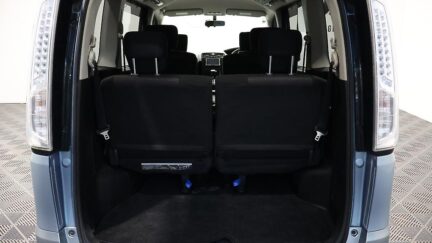 2013 Nissan Serena image 335789