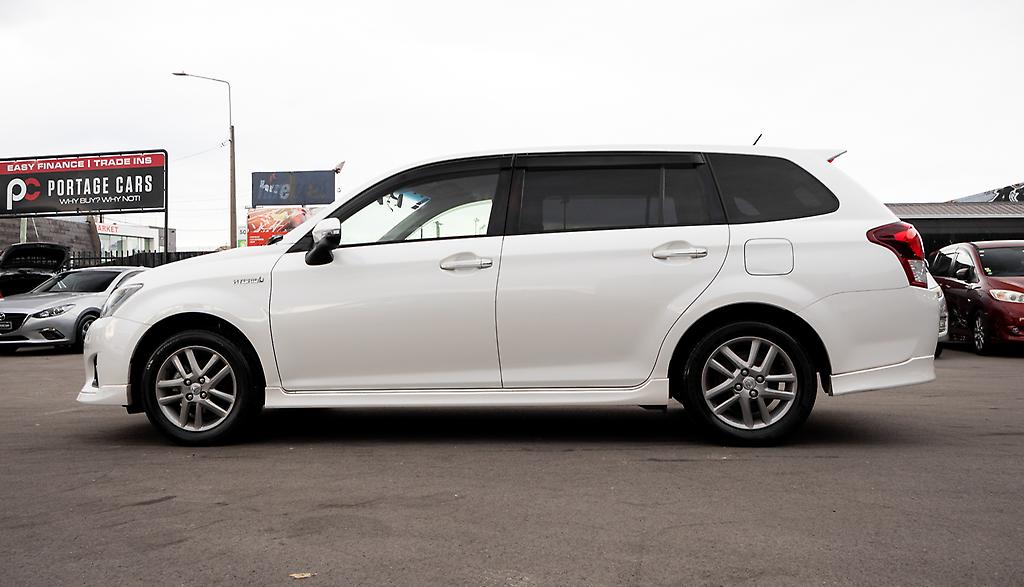 2014 Toyota Corolla WXB Push start, Half leather trim image 331725