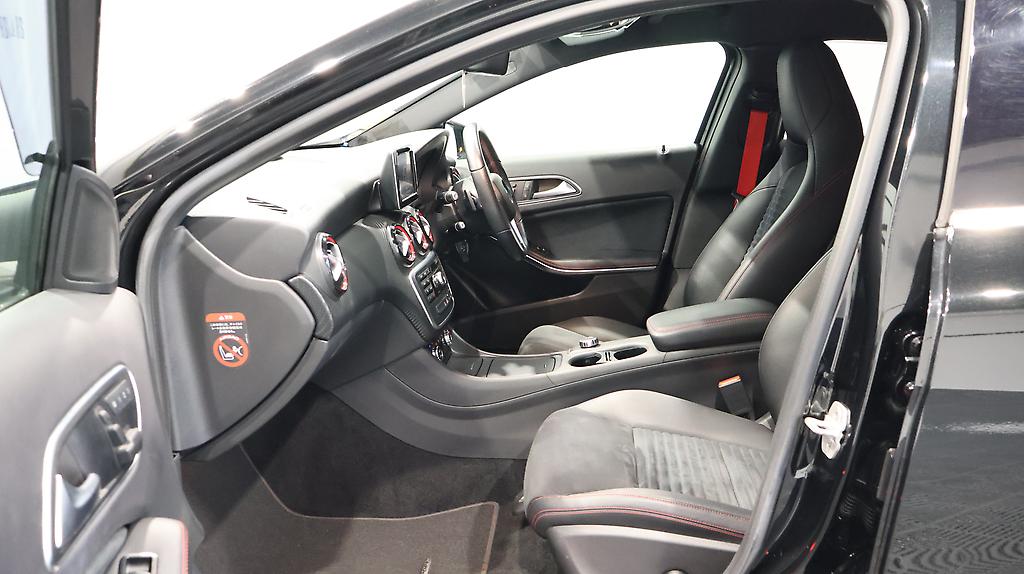 2014 Mercedes-benz A 250 Sports  AMG Low KMS image 331975