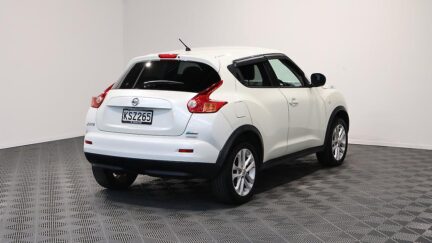 2010 Nissan Juke Comes with 24 month Warranty image 331815