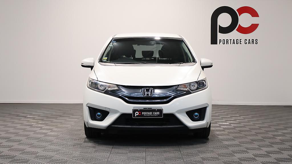 2015 Honda Fit Hybrid L Package image 331044