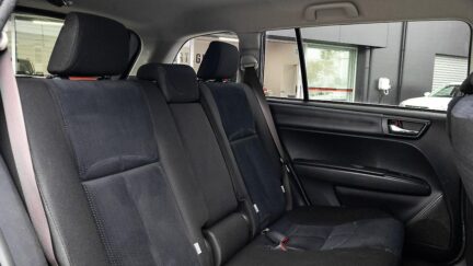 2013 Toyota Corolla Fielder Hybrid F Push start image 331208