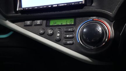 2012 Toyota Aqua S model with Alloys Push Start & Reverse Camera image 336012