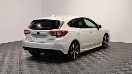 2017 Subaru Impreza Sport 2.0i-S Eyesight image 333677
