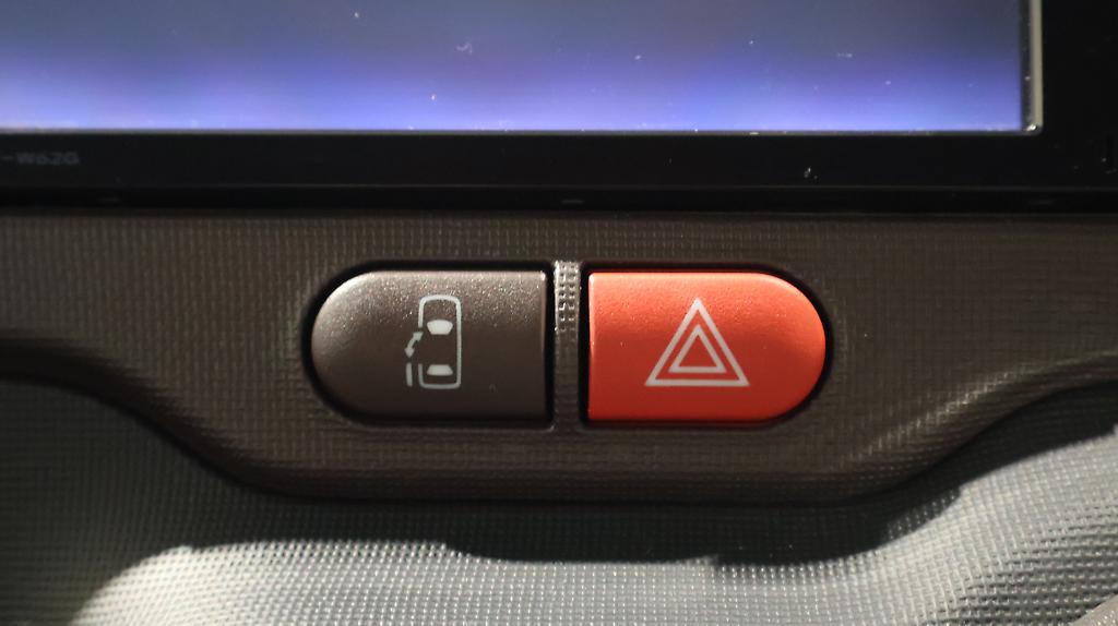 2013 Toyota Spade F Model image 336040