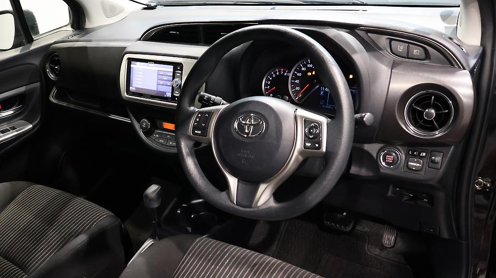 2015 Toyota Vitz image 333363
