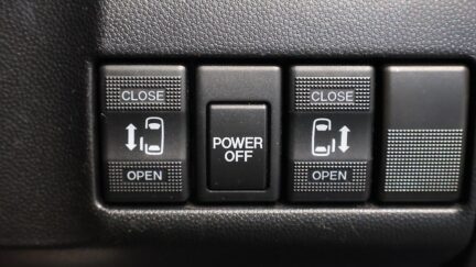 2013 Mazda Premacy 20S Skyactiv image 333553