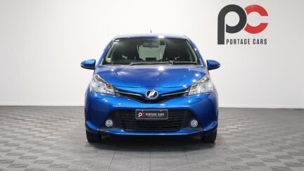 2015 Toyota Vitz image 333740
