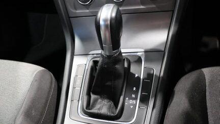2014 Volkswagen Golf image 335259