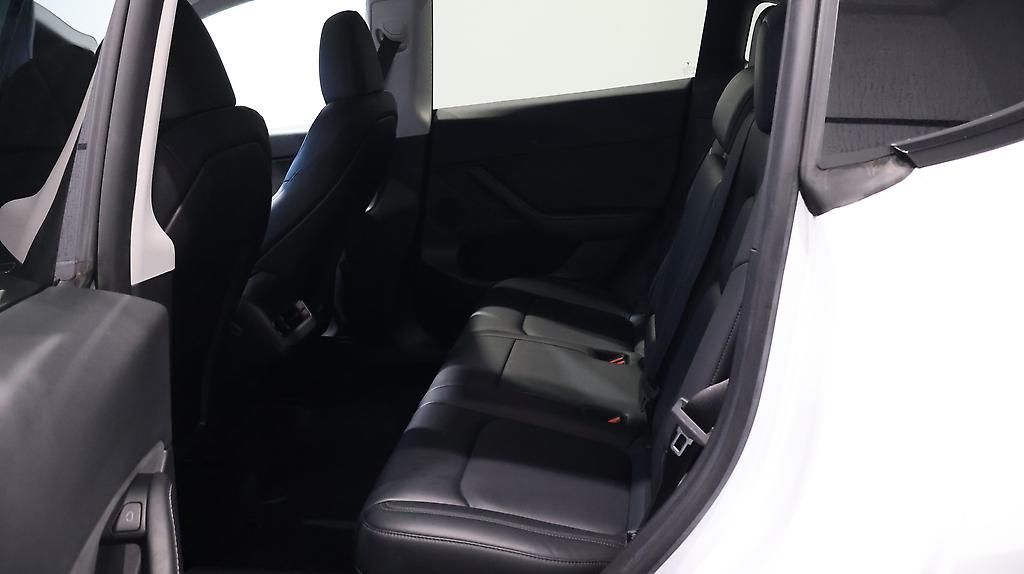 2022 Tesla Model Y REAR WHEEL DRIVE 60K image 333931