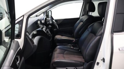 2013 Nissan Elgrand Highway Star Urban Chrome image 335548