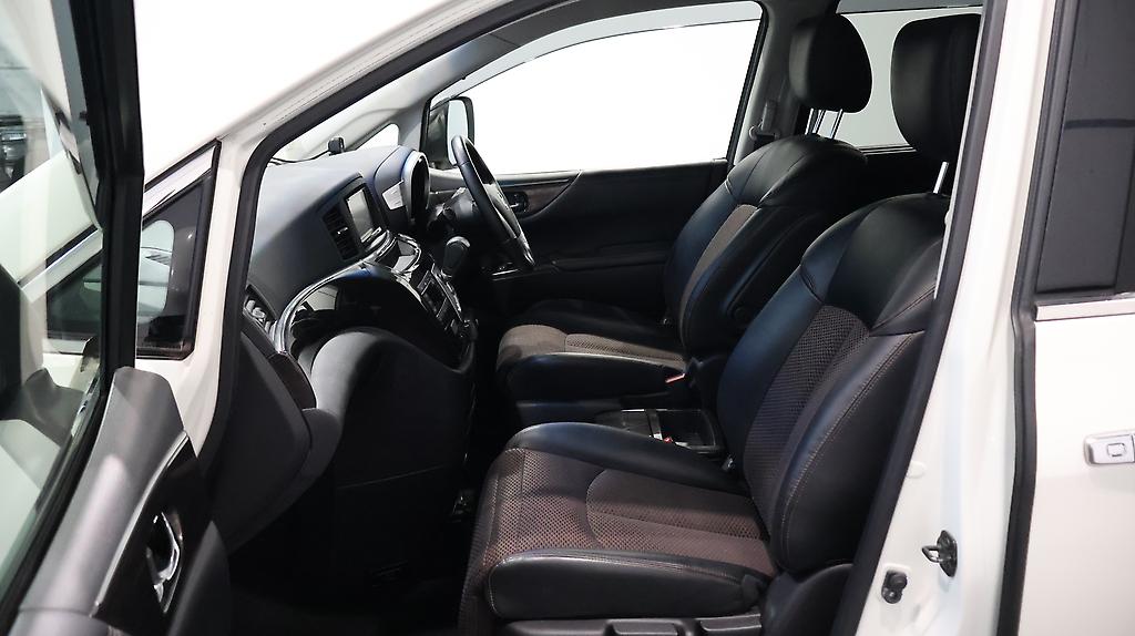 2013 Nissan Elgrand Highway Star Urban Chrome image 335548