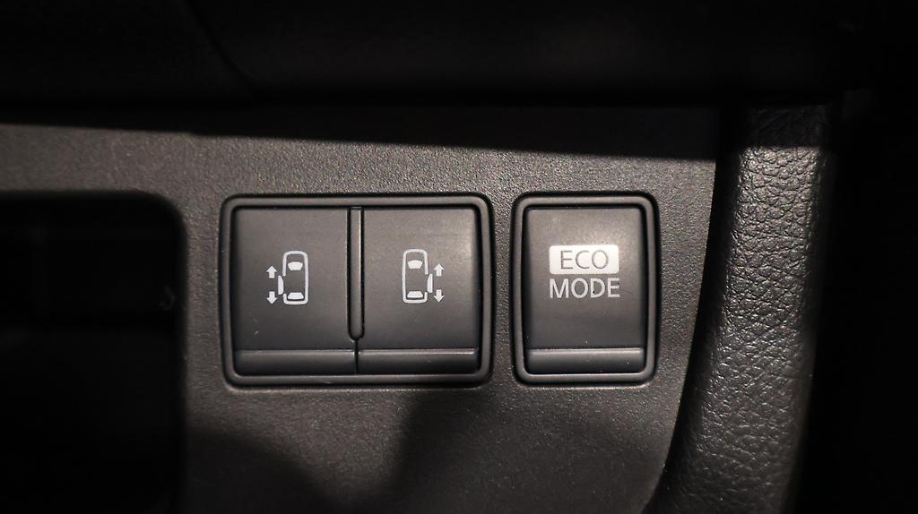 2013 Nissan Serena image 335802