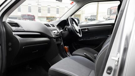 2013 Suzuki Swift Push start, Cruise control image 334428