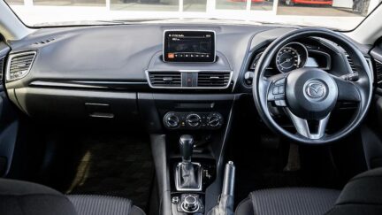 2014 Mazda Axela Low KMS! 15 S Push start, I stop image 331550