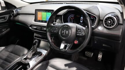 2022 Mg Hs 2.0PT/4WD/6AT Essence NZ New image 332967