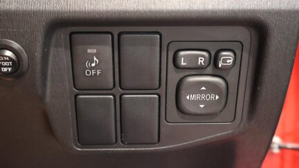 2012 Toyota Prius S Model ** Push Start with Alloys image 333256