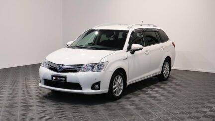 2014 Toyota Corolla Hybrid Fielder image 332990