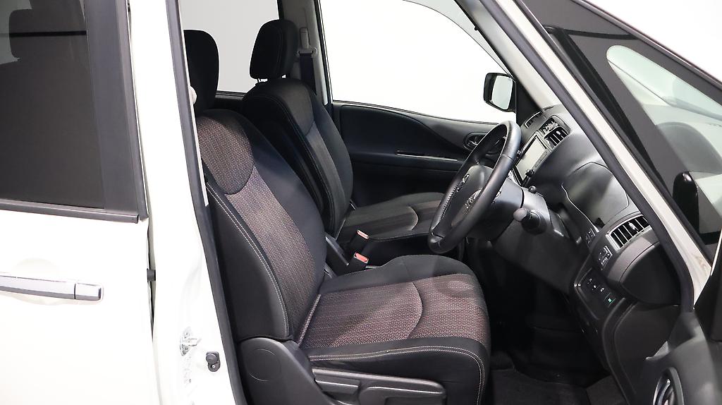 2014 Nissan Serena Highway Star S-Hybrid image 334092