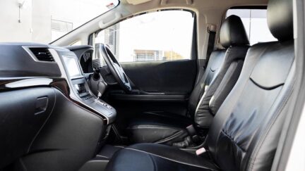 2012 Toyota Vellfire 7 seater , Parking sensor Leather covers image 330815