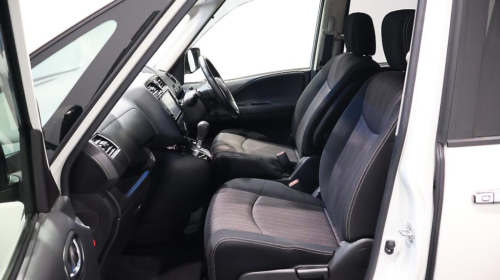 2014 Nissan Serena Highway Star S-Hybrid image 331771