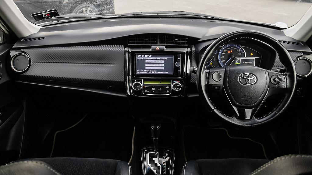 2014 Toyota Corolla WXB Push start, Half leather trim image 331728